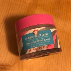 First aid beauty coconut water cream